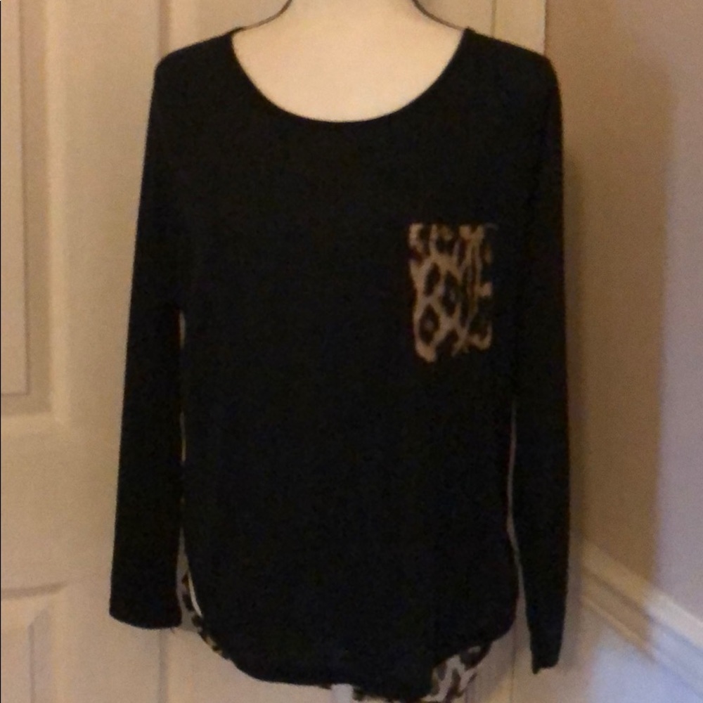 Black and Tan Animal Print 3/4 sleeve shirt
